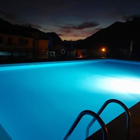 Apartament Valsassina Rent Introbio Zewnętrze zdjęcie
